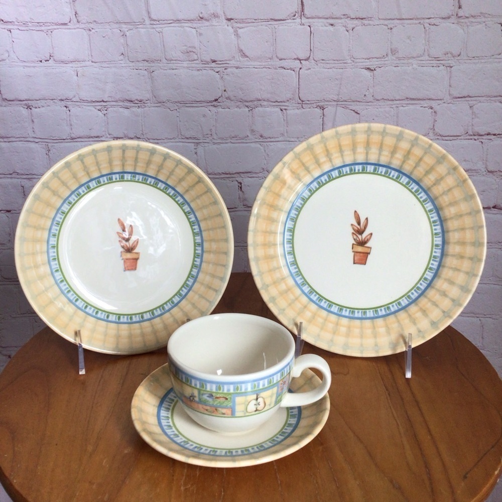 Creative Malaysia Nature Garden 4 Piece Ceramic Place Setting